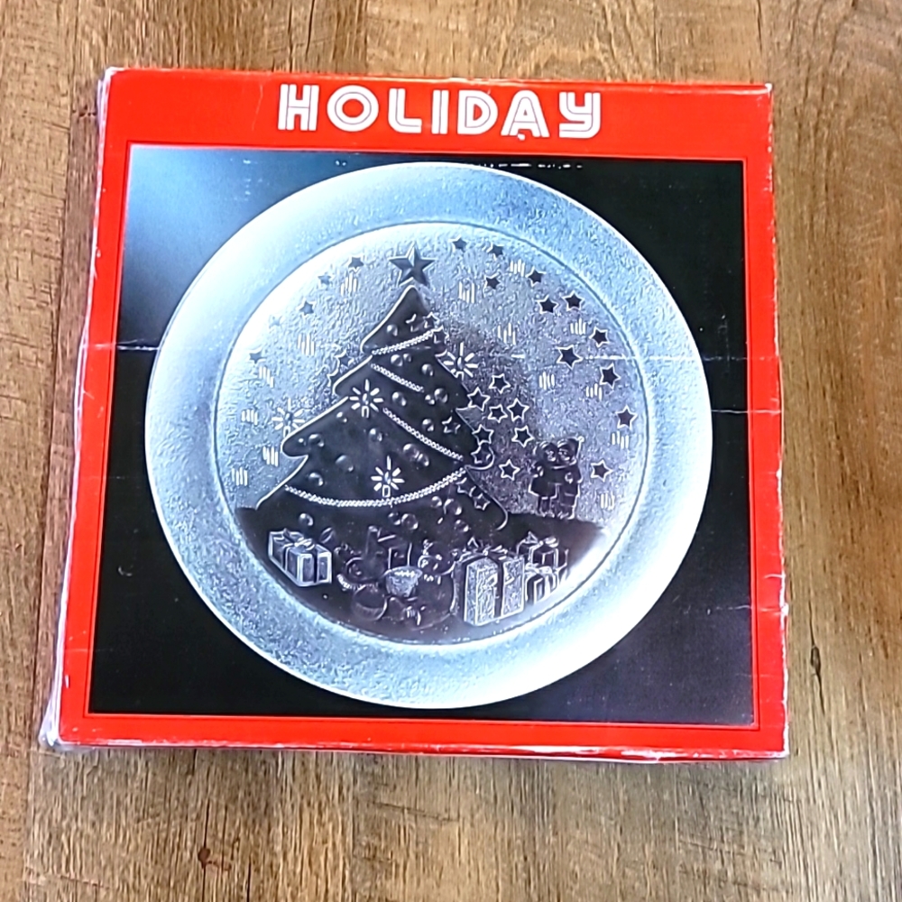 Like new glass Christmas dish / tray for candy food decorations Etc mint cond